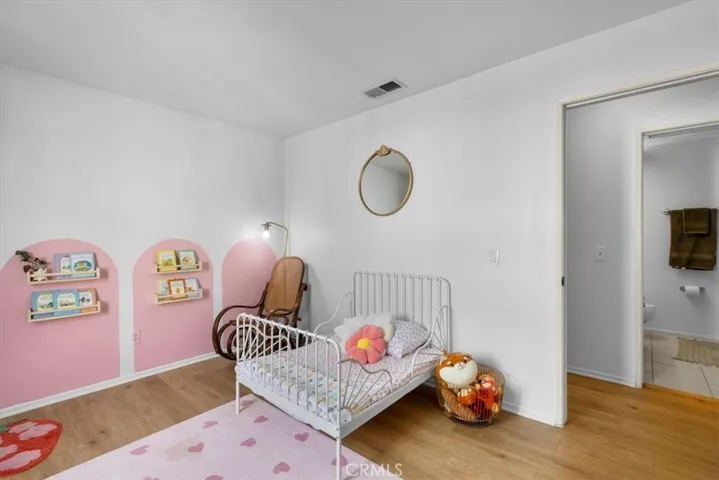 529 W 220th Street 32, Carson, California 90745