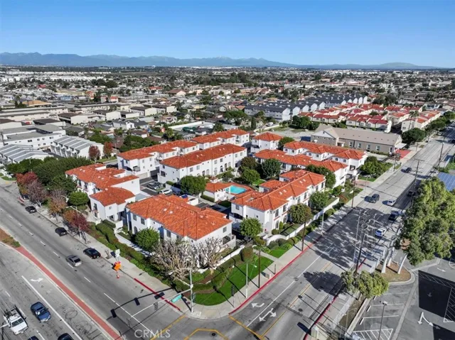 529 W 220th Street 32, Carson, California 90745