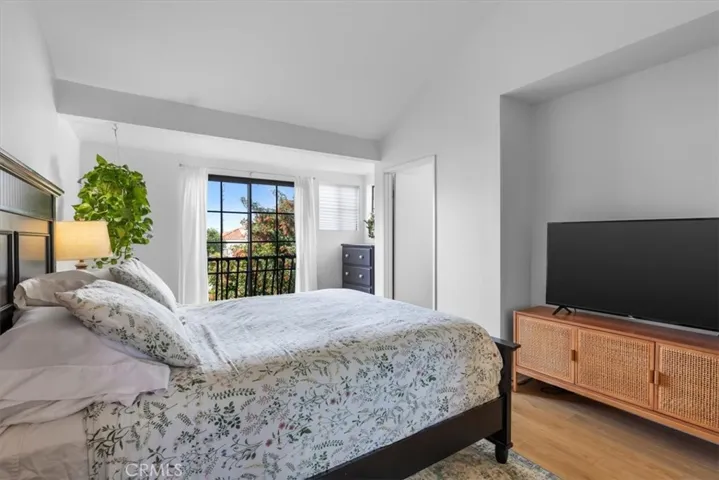529 W 220th Street 32, Carson, California 90745