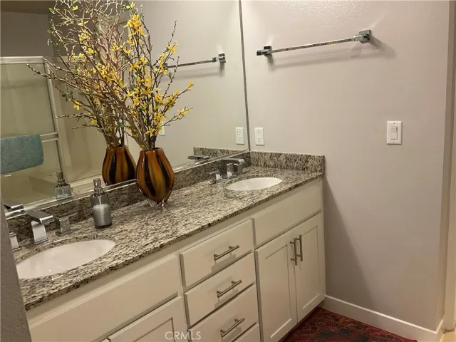 21301 Erwin Street 442, Woodland Hills, California 91367