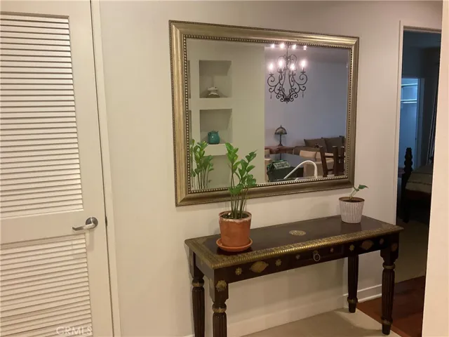 21301 Erwin Street 442, Woodland Hills, California 91367