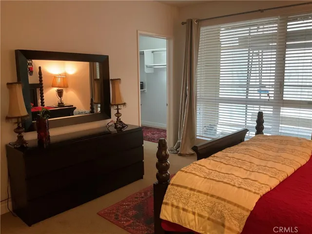 21301 Erwin Street 442, Woodland Hills, California 91367