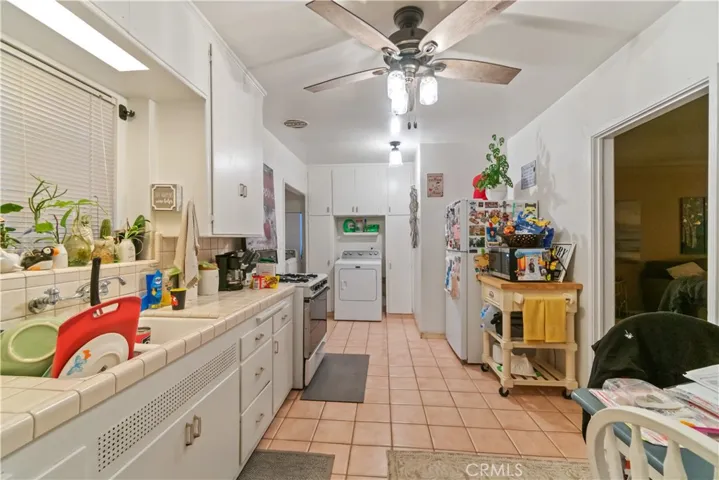 1381 W 8th Street, San Pedro, California 90732