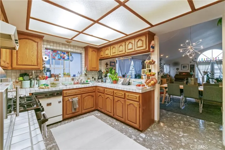 1381 W 8th Street, San Pedro, California 90732