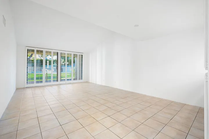 14-web-or-mls-LBLaVerne-14