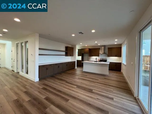 16251 Brownstone Ave., Lathrop, California 95330