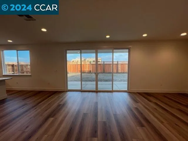 16251 Brownstone Ave., Lathrop, California 95330