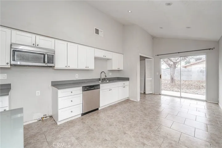 822 Landsford Street, Lancaster, California 93535
