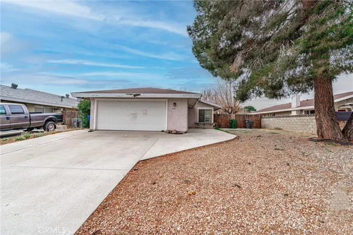 822 Landsford Street, Lancaster, California 93535