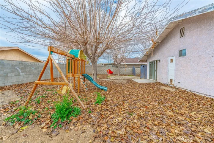 822 Landsford Street, Lancaster, California 93535