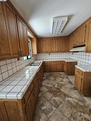 2257 Vegas Ave, Castro Valley, California 94546