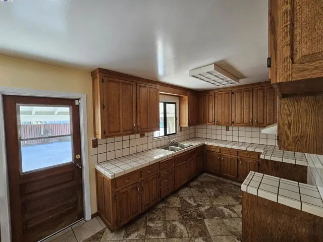 2257 Vegas Ave, Castro Valley, California 94546