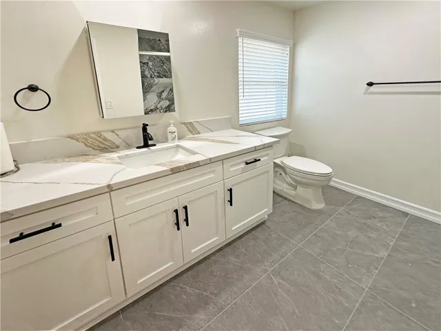 Upstairs Guest Bathroom