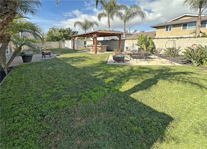 10031 Birchwood Drive, Huntington Beach, California 92646