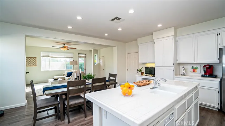 1525 Sweet Basil Circle, Hemet, California 92545