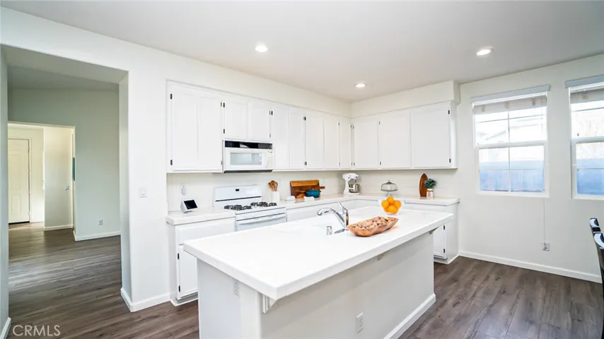 1525 Sweet Basil Circle, Hemet, California 92545