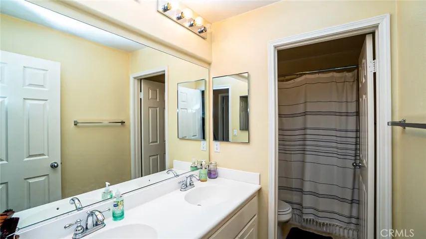 1525 Sweet Basil Circle, Hemet, California 92545