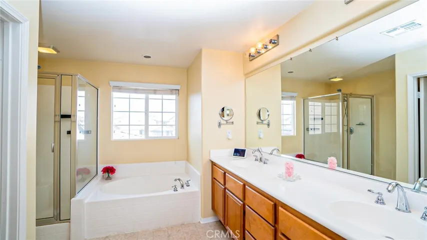1525 Sweet Basil Circle, Hemet, California 92545