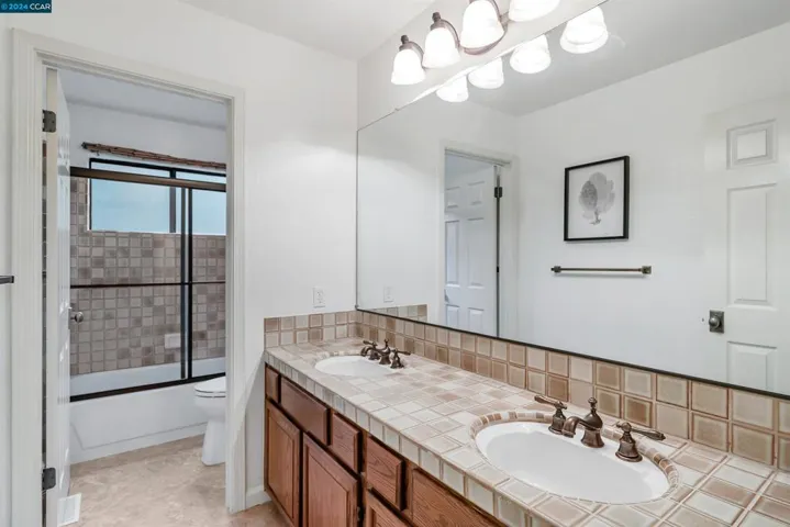 717 Liquidamber Pl, Danville, California 94506