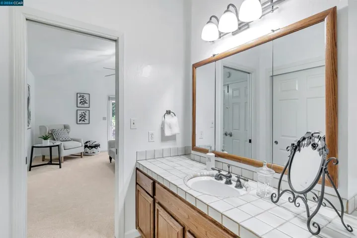 717 Liquidamber Pl, Danville, California 94506