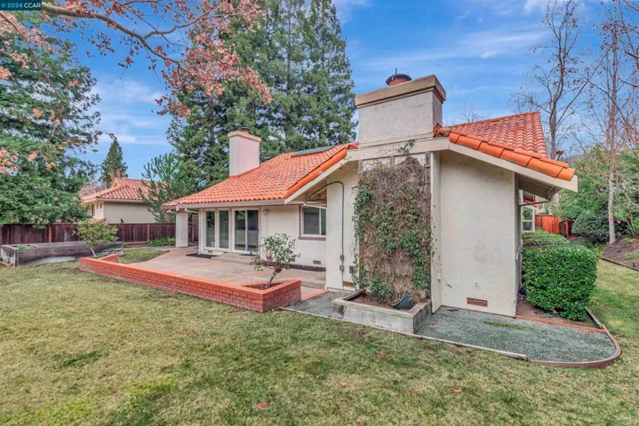 717 Liquidamber Pl, Danville, California 94506