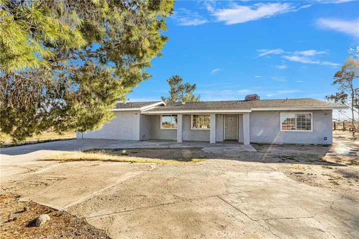 17625 Linden Street, Hesperia, California 92345
