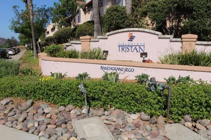11370 Via Rancho San Diego N D, El Cajon, California 92019
