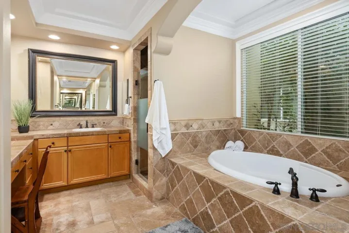 7638 Heatherly Ln, San Diego, California 92130