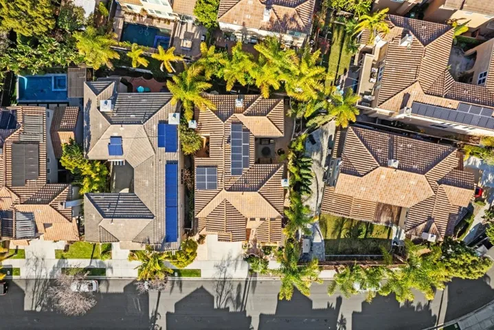 7638 Heatherly Ln, San Diego, California 92130