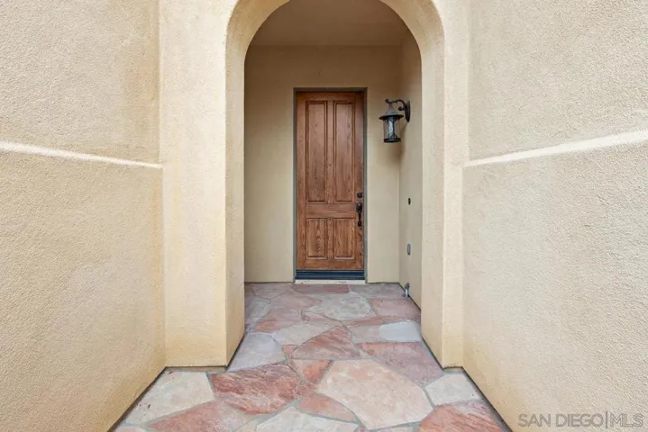 7638 Heatherly Ln, San Diego, California 92130