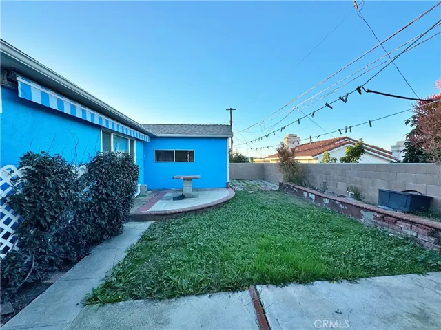 2433 W 238th Street, Torrance, California 90501