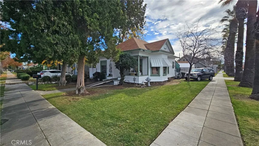 204 E F Street, Ontario, California 91764