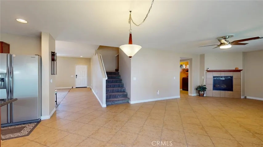 Den / Stairway