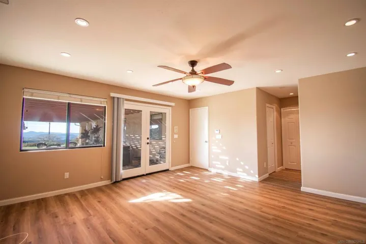 14962 Montana Serena, El Cajon, California 92021