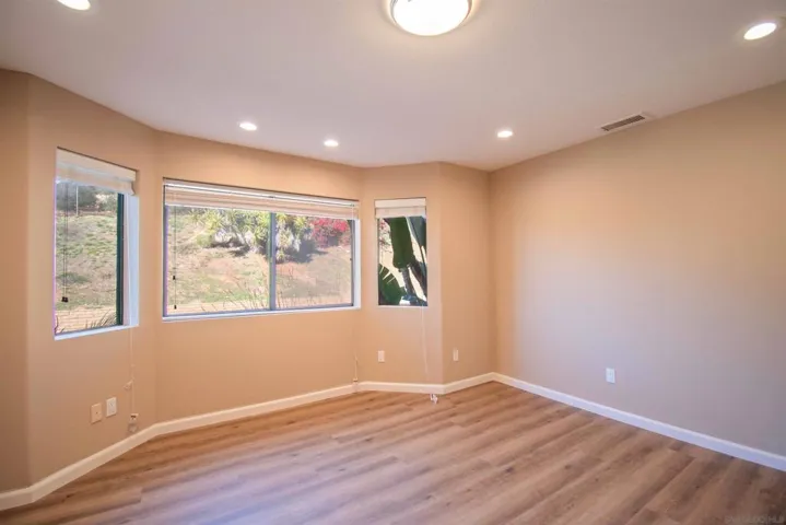 14962 Montana Serena, El Cajon, California 92021