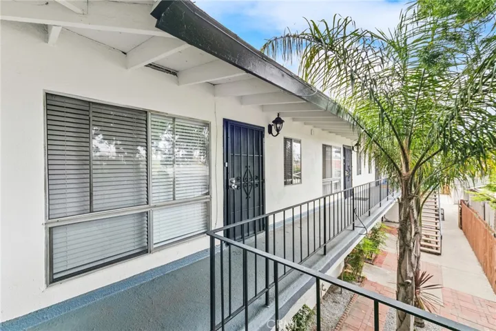 2310 E 5th Street, Long Beach, California 90814