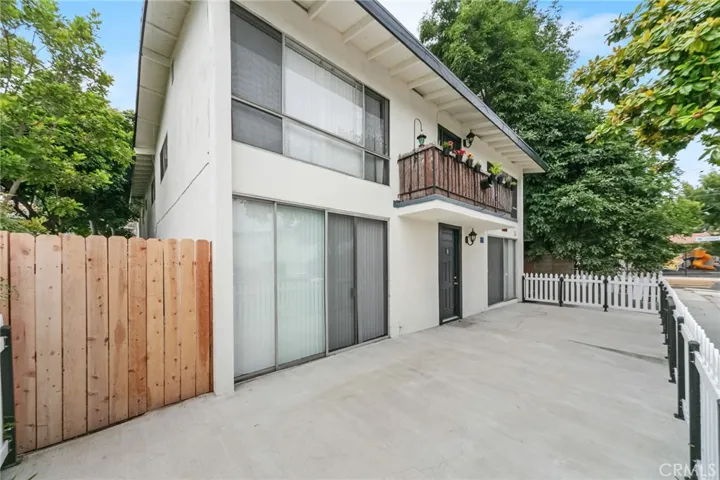 2310 E 5th Street, Long Beach, California 90814