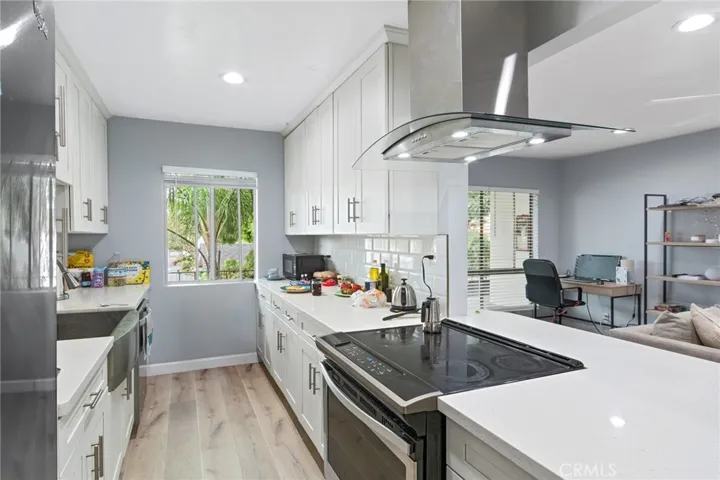 2310 E 5th Street, Long Beach, California 90814