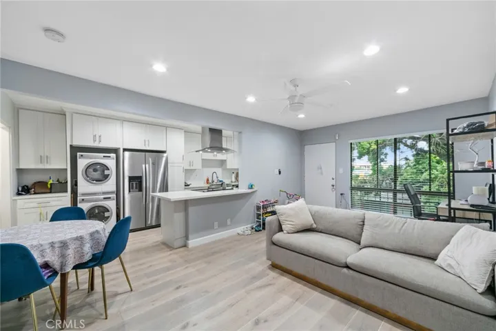 2310 E 5th Street, Long Beach, California 90814