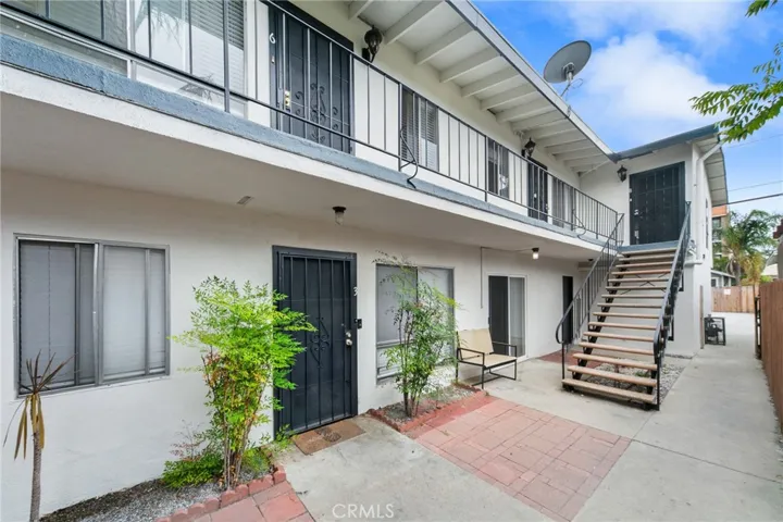 2310 E 5th Street, Long Beach, California 90814