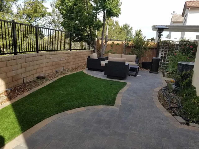 9408 Questa Pointe, San Diego, California 92126