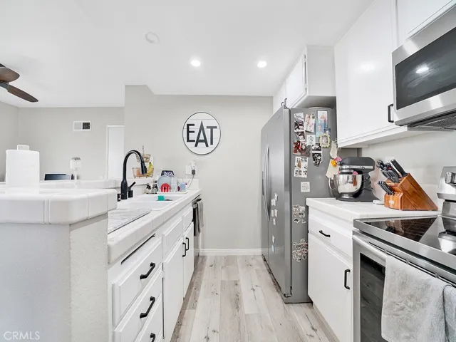 16 Seawind, Irvine, California 92614