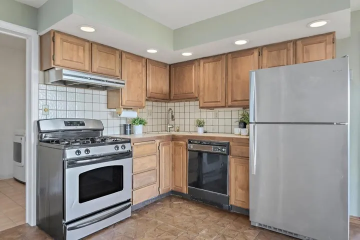 3865 Page Mill Road, Los Altos Hills, California 94022