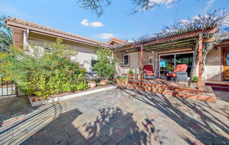 3865 Page Mill Road, Los Altos Hills, California 94022