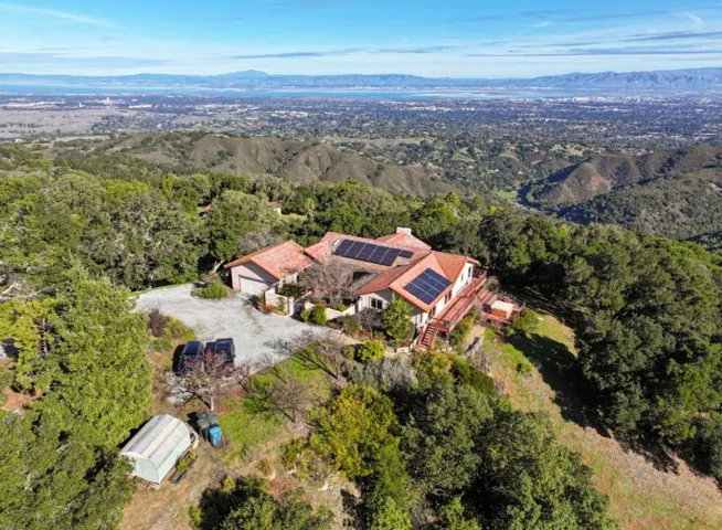 3865 Page Mill Road, Los Altos Hills, California 94022