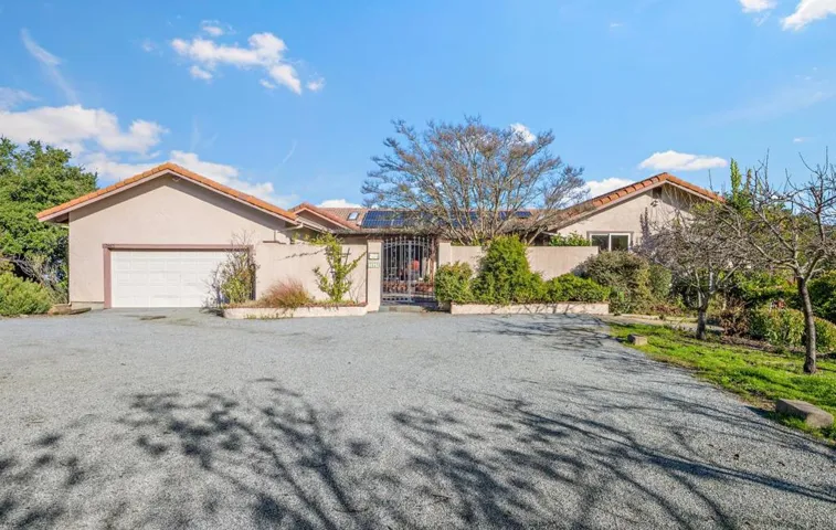 3865 Page Mill Road, Los Altos Hills, California 94022