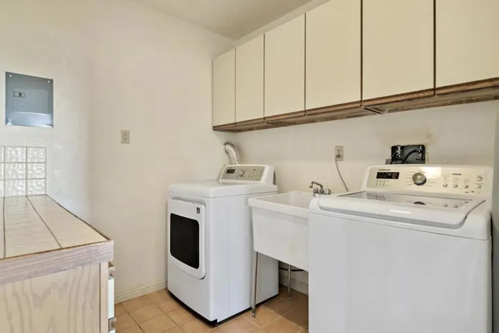 3865 Page Mill Road, Los Altos Hills, California 94022