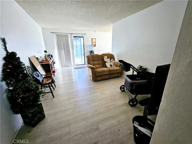 15061 Arlette Drive, Victorville, California 92394