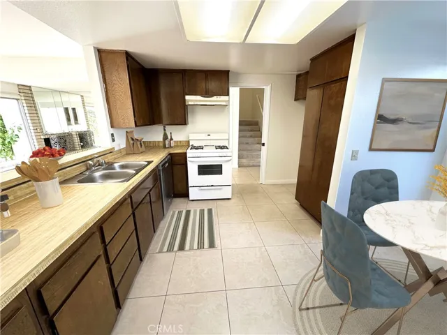 5576 E Vista Del Rio, Anaheim Hills, California 92807