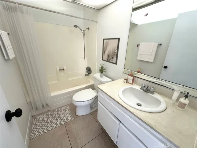 5576 E Vista Del Rio, Anaheim Hills, California 92807